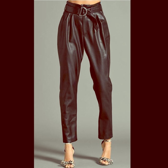 🔥🖤 FAUX LEATHER BELTED PANTS 🖤🔥 - Picture 1 of 4